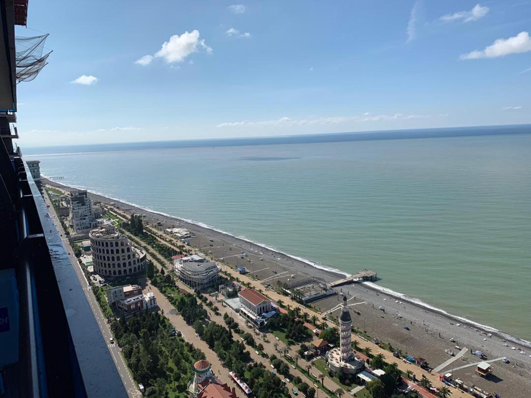 Lamar Hotel Batumi Exterior foto